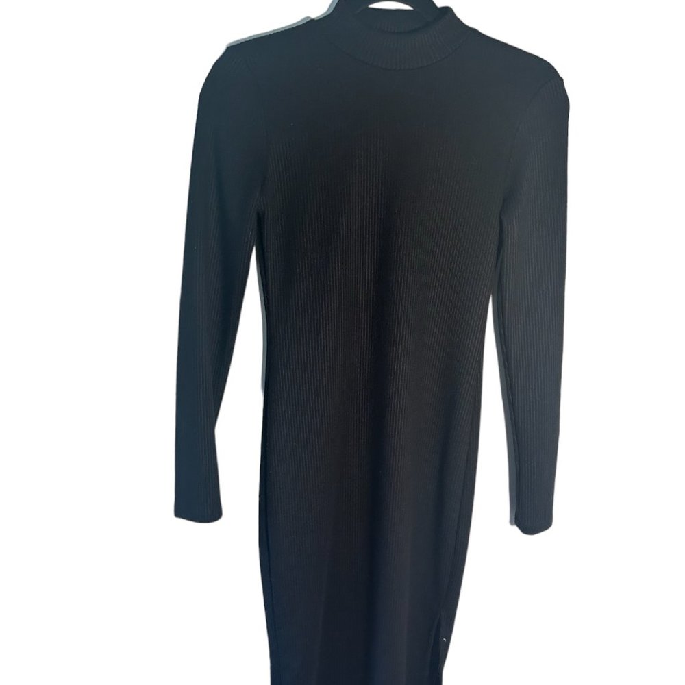 Fashion Nova Size Small. Long sleeve Black Bodycon dress   003